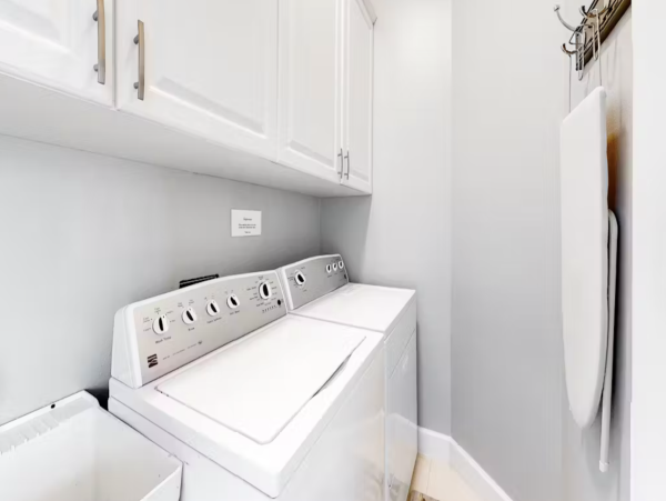 Penthouse Unit with Beach Service
